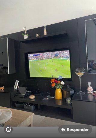 Mueble de salón negro