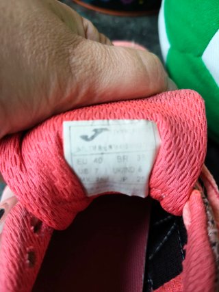 Zapatillas  montaña rosas/ negras muy buen estado