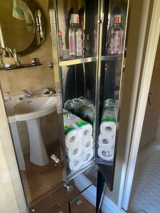 Mueble de baño cristal y metal
