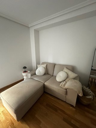 Sofá+puff de tela beige Ikea
