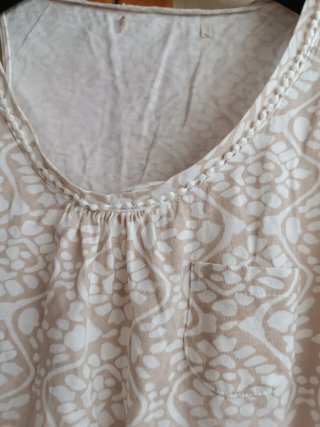Camiseta sin mangas estampada