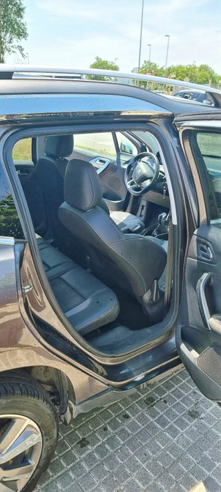 Peugeot 2008 1.6 BlueHDi 100CV Allure
