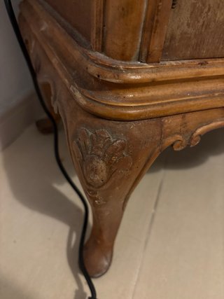 Mesita de noche de madera vintage