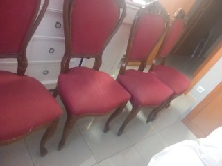 4 Sillas de Comedor Madera y Tela Rojas