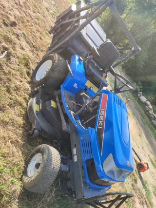 Tractor cortacésped Iseki azul