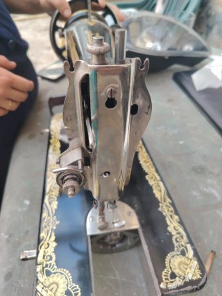 Máquina de coser Singer antigua