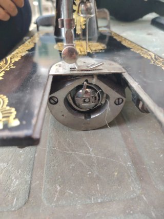 Máquina de coser Singer antigua