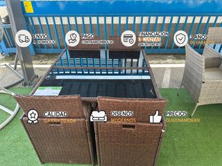 MESA TERRAZA CON SILLA Y PUFS