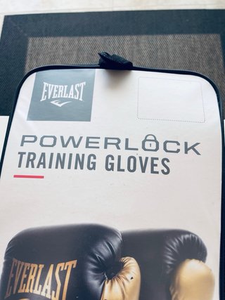 Guantes Boxeo Everlast Powerlock 2R Negro/Dorado