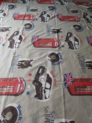 Set di 2 copriletto sing.  a tema Londra e New  Y.