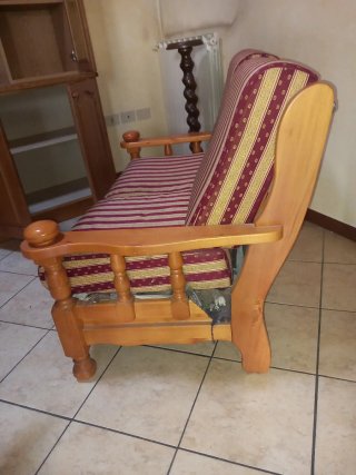 Divanetto 2 posti tessuto e legno