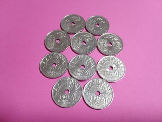 91 monete da 5 Pesetas 1957 e 27 monete da 25 Centesimi 1937