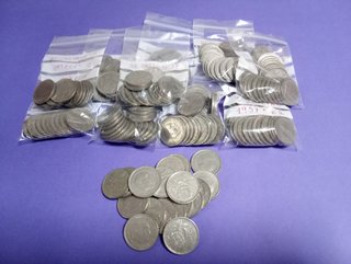 91 monete da 5 Pesetas 1957 e 27 monete da 25 Centesimi 1937