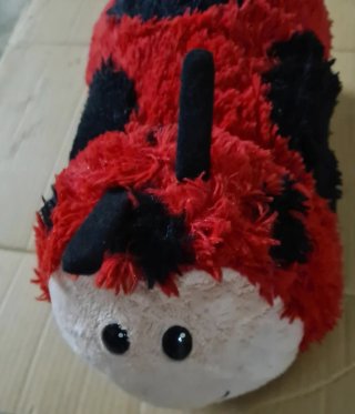 Cuscino Coccinella con chiusura a strappo