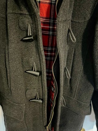 Abrigo Zara Gris con Capucha.
