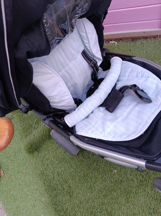 Silla de paseo ligera negra