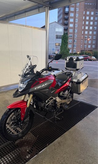 MH Tray 125 Touring 2025 - 4.500 km