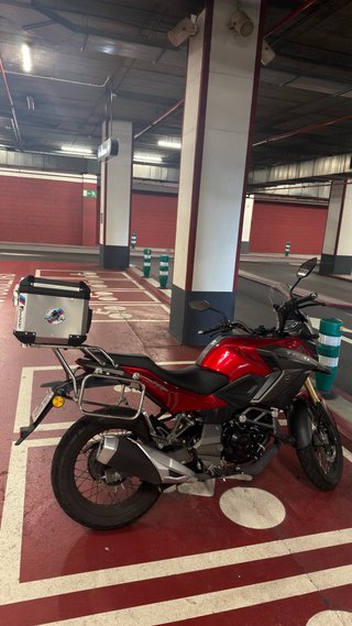 MH Tray 125 Touring 2025 - 4.500 km
