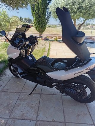 Yamaha TMAX 500