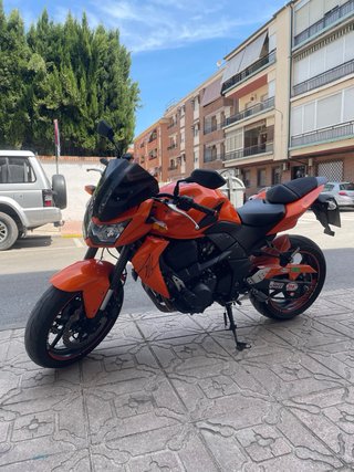Kawasaki Z750 Naranja