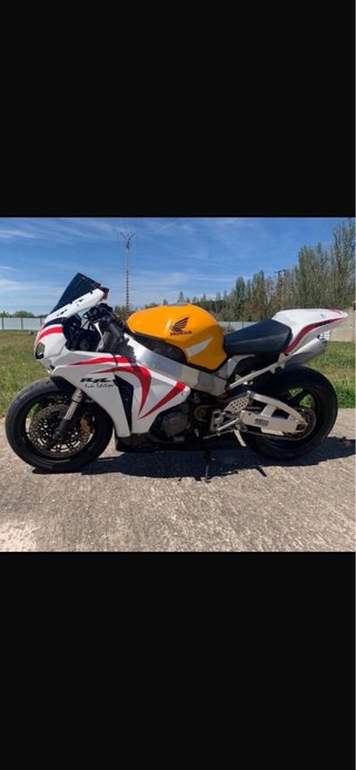 Honda CBR 929 RR Sportbike