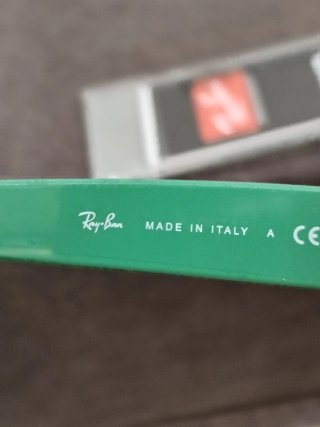 Ray Ban New Wayfarer RB 2132 Calibre 55/18