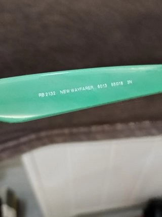 Ray Ban New Wayfarer RB 2132 Calibre 55/18