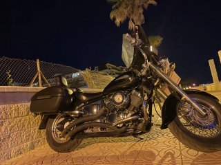 Moto Cruiser Negra en Venta