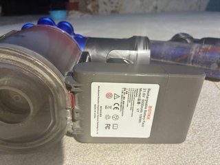 Aspirapolvere Dyson V8