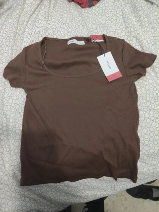 Camiseta marrón Lefties Talla L sin usar