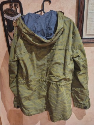 Parka Pull&Bear Camuflaje Talla XL