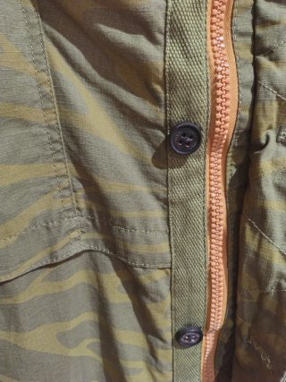 Parka Pull&Bear Camuflaje Talla XL