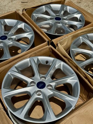 Llantas Ford Fiesta 17