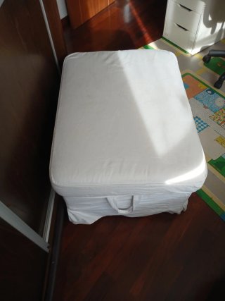 Reposapiés/Puff Ikea Blanco