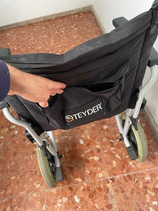 Silla de ruedas plegable
