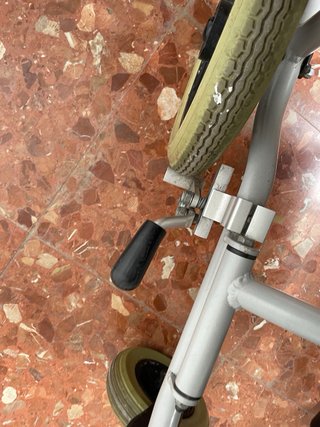 Silla de ruedas plegable