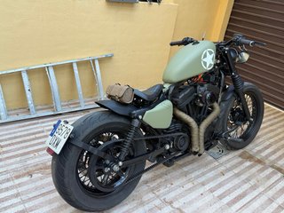 Harley Davidson Sportster 883 Custom