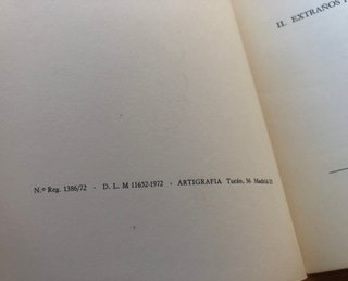 Libro de teatro con dos obras de J.D.Sutton