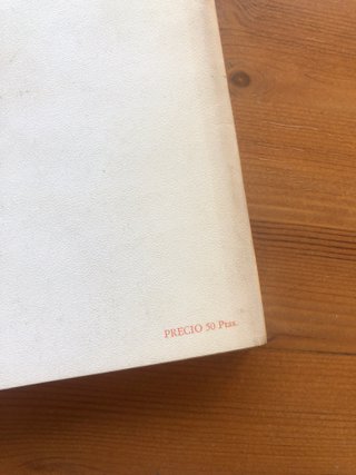 Libro de teatro con dos obras de J.D.Sutton