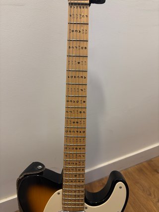 Guitarra Eléctrica Telecaster con Notas