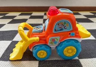 Excavadora Clementoni bebé español inglés