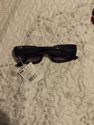 Gafas de sol Woman'secret negras y moradas