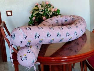Cojín protector infantil Mickey Mouse rosa