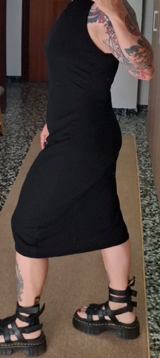 Vestido negro Shein L tirantes y frunces  abertura