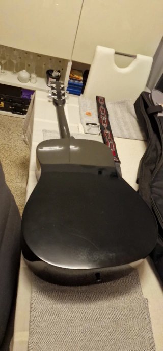 Guitarra Fender Negra con Funda