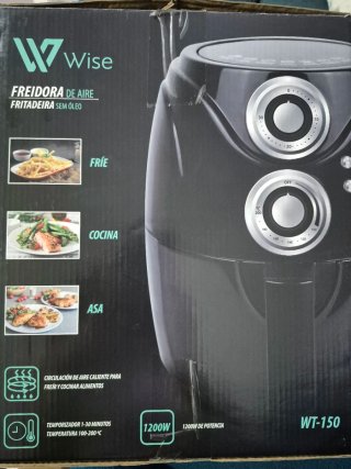 Freidora de Aire Wise Negra
