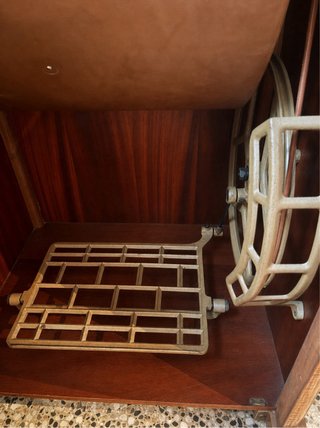 Mueble vintage máquina de coser