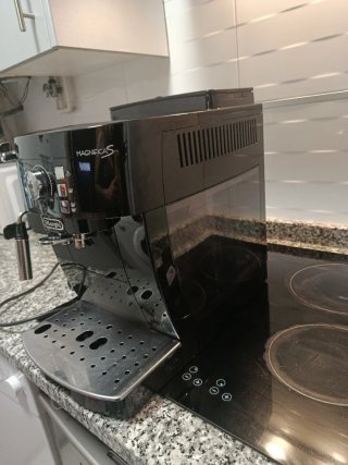 Cafetera DeLonghi Magnifica S ECA