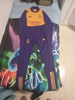 Conjunto Chándal Real Madrid Adidas Morado Amarill