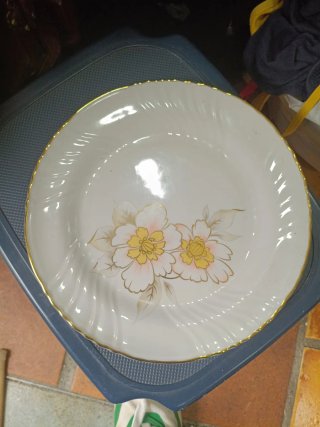 Vajilla Italiana Porcelana Flores Doradas
